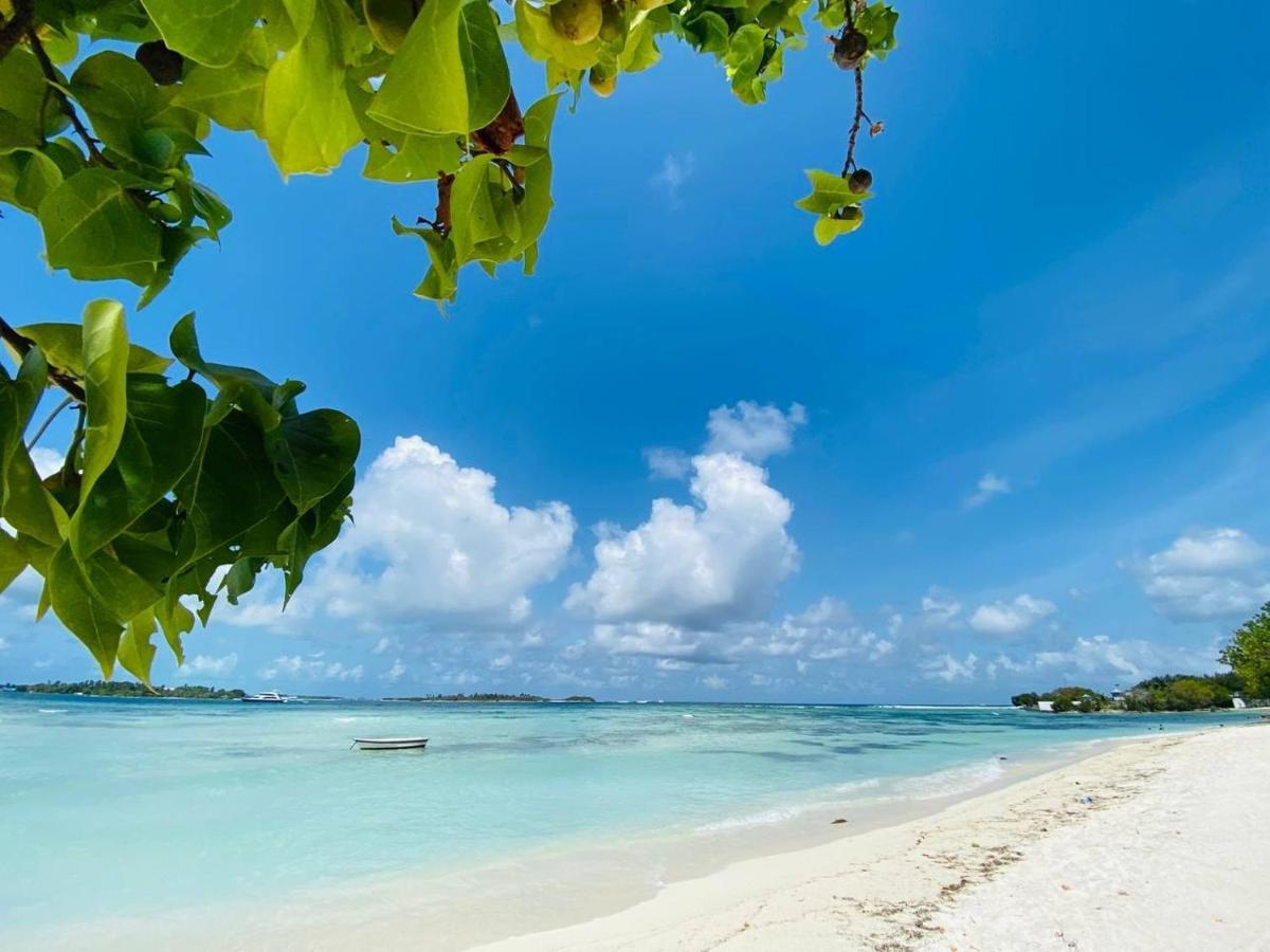 Aloha Beach Inn Himmafushi Extérieur photo